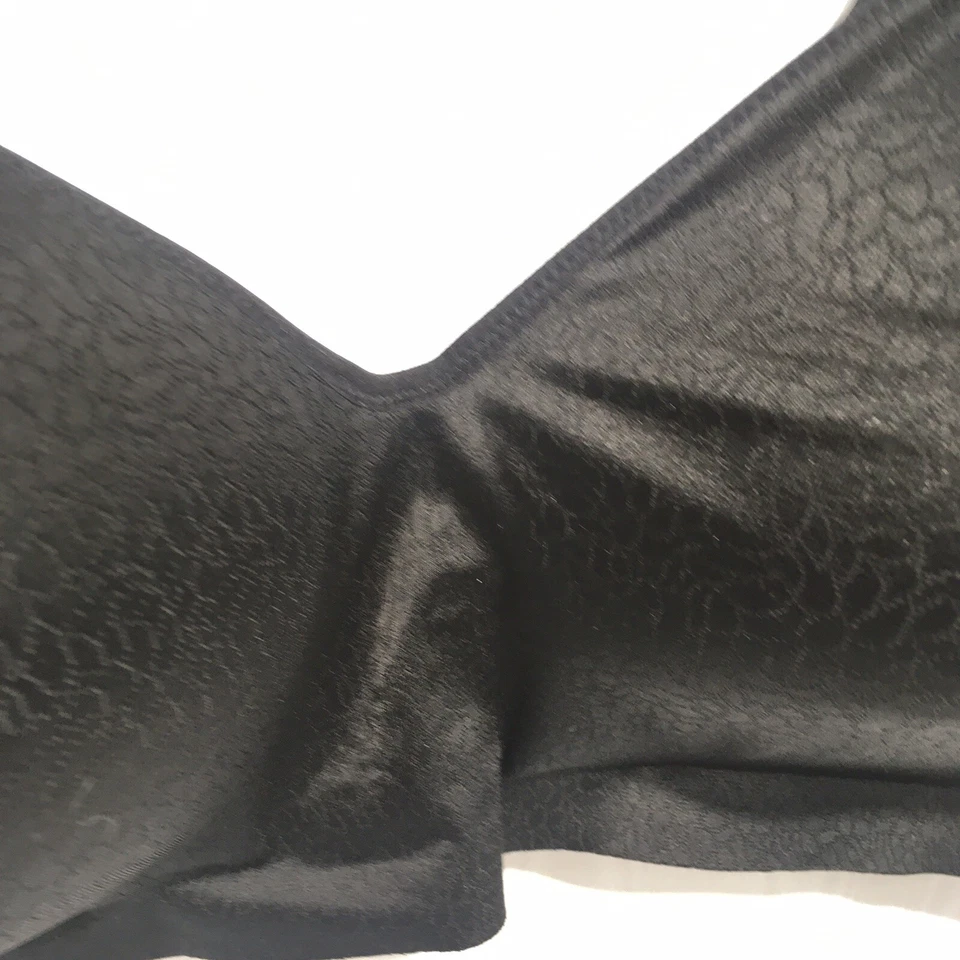 Secret Treasures Bra 46DDD Black Wire Free Knit Molded Cup - Image 2 of 4