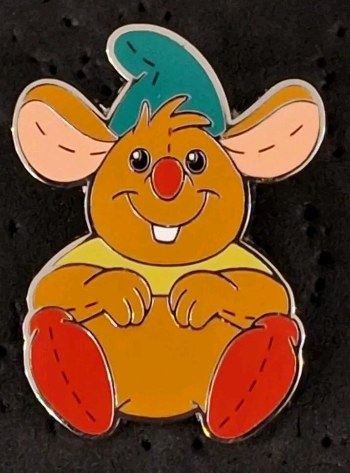 2024 Walt Disney Cinderella Gus Gus Mouse Pixie Plush Mystery Pin Trading