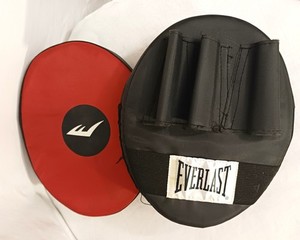 Everlast Boxing MMA Martial Arts Red & Black Sparring/Strike Pads Training Gear