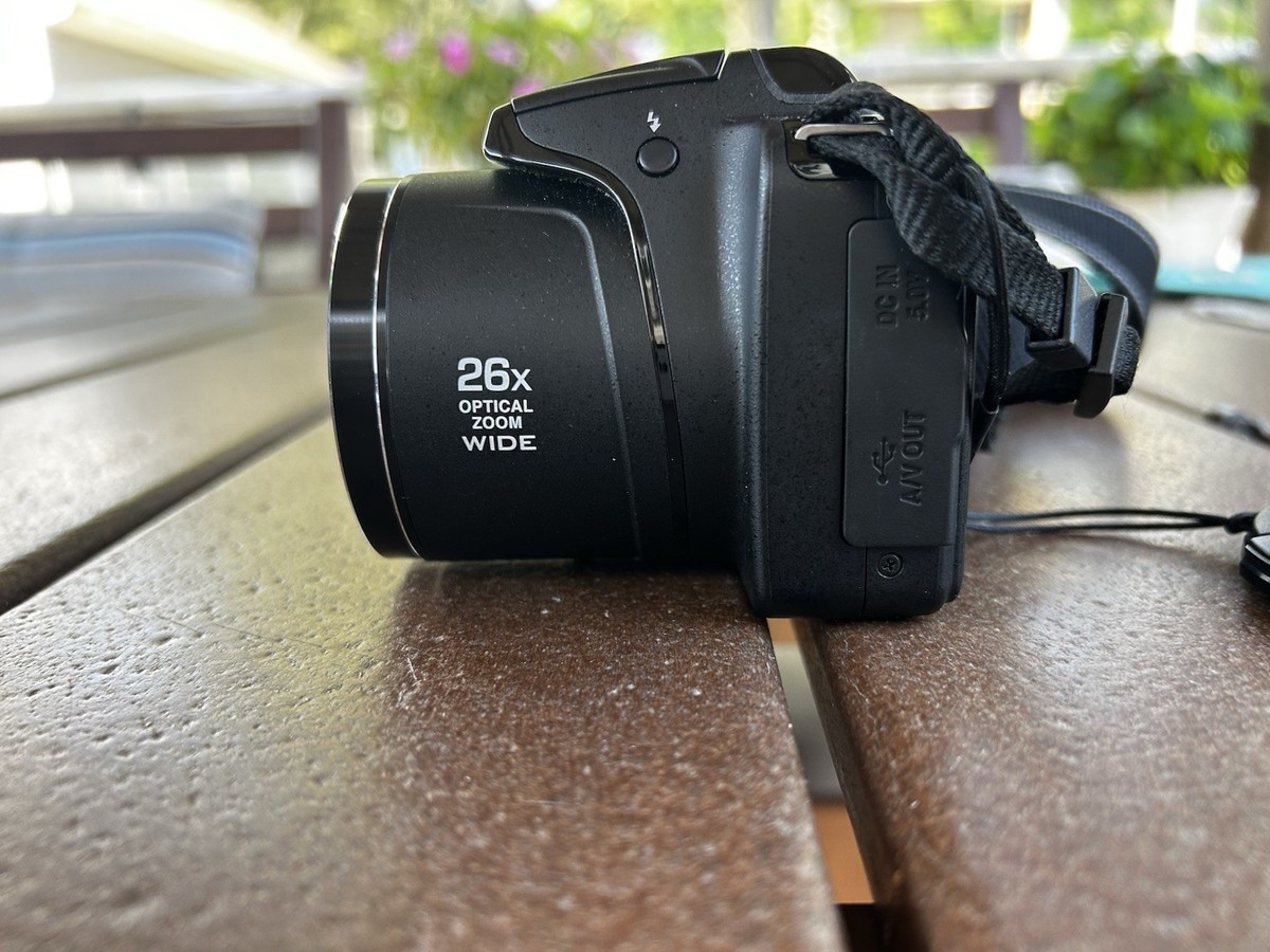 Nikon Coolpix L320 Black Digital Camera 26x Zoom 16.1 Megapixels