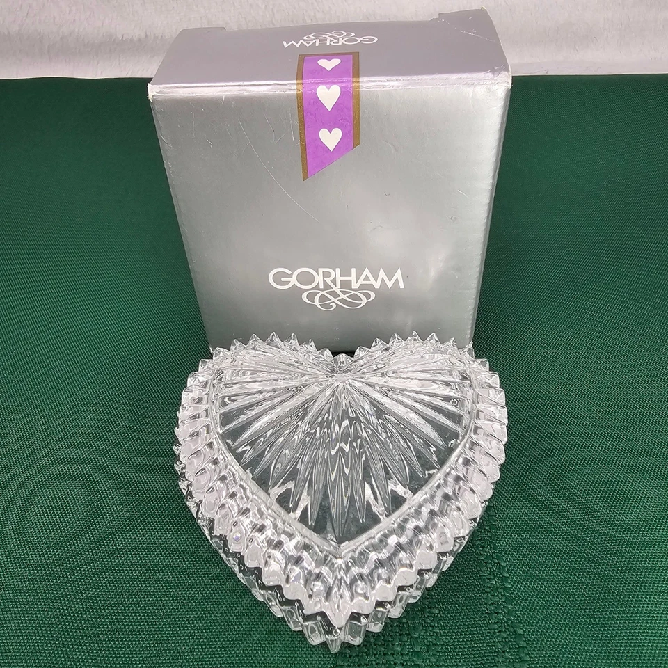 Gorham Crystal Heart Trinket Box with Lid Vintage and Original Box - Image 4 of 4