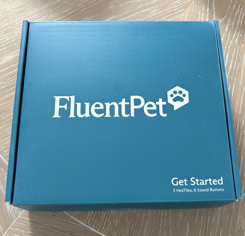 FluentPet Get Started Kit 3 HexTiles 6 Sound Buttons. Used. Two stickers used. 