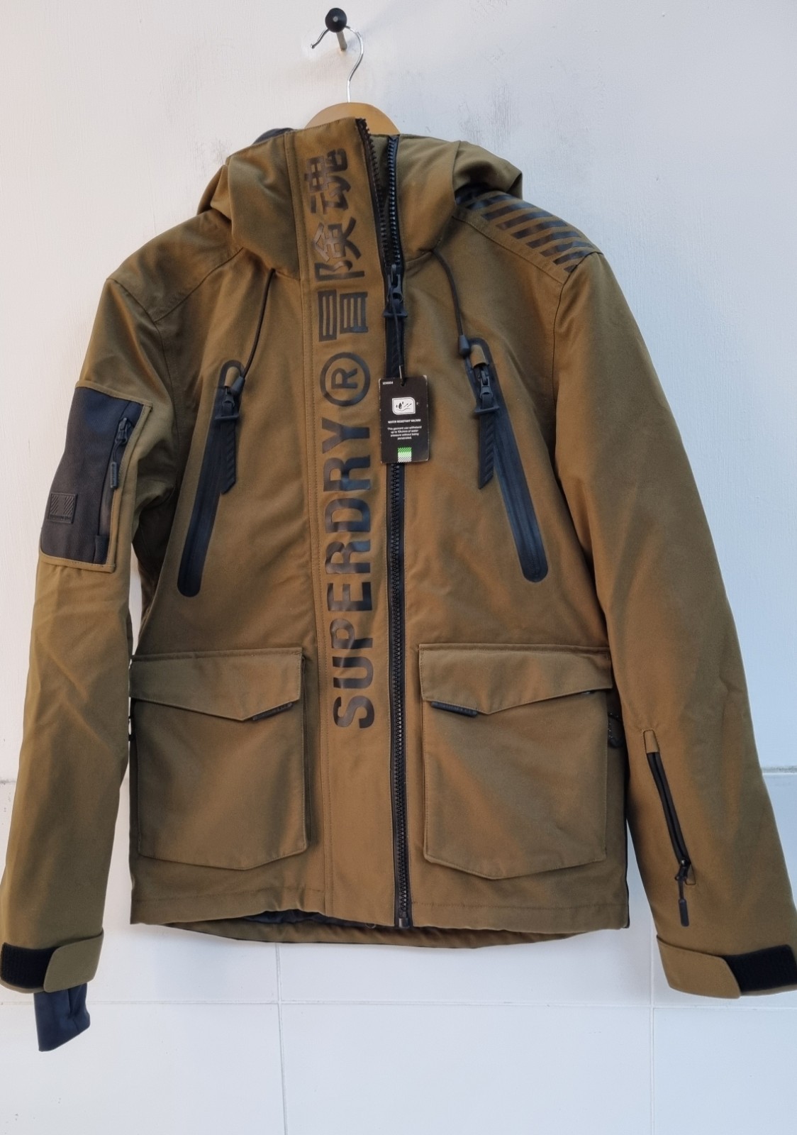 Superdry Jacket Ultimate Rescue Snow Jacket Dusty Olive. Size Small rrp £300. image 6