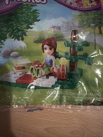 Brand New Factory Sealed Retired LEGO FRIENDS: Mia&rsquo;s Summer Picnic (30108) 33pcs