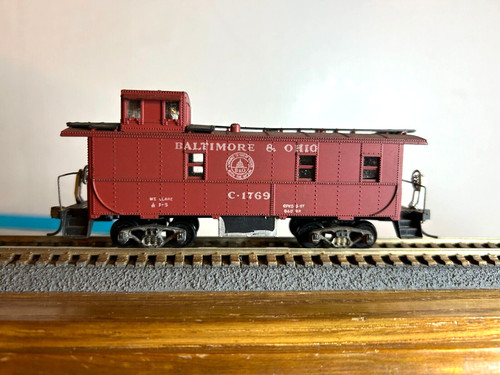 ATHEARN #????   Baltimore & Ohio 34' Cupola Caboose #C-1769 con Kadees H.O. 1:87 | Zustand: New