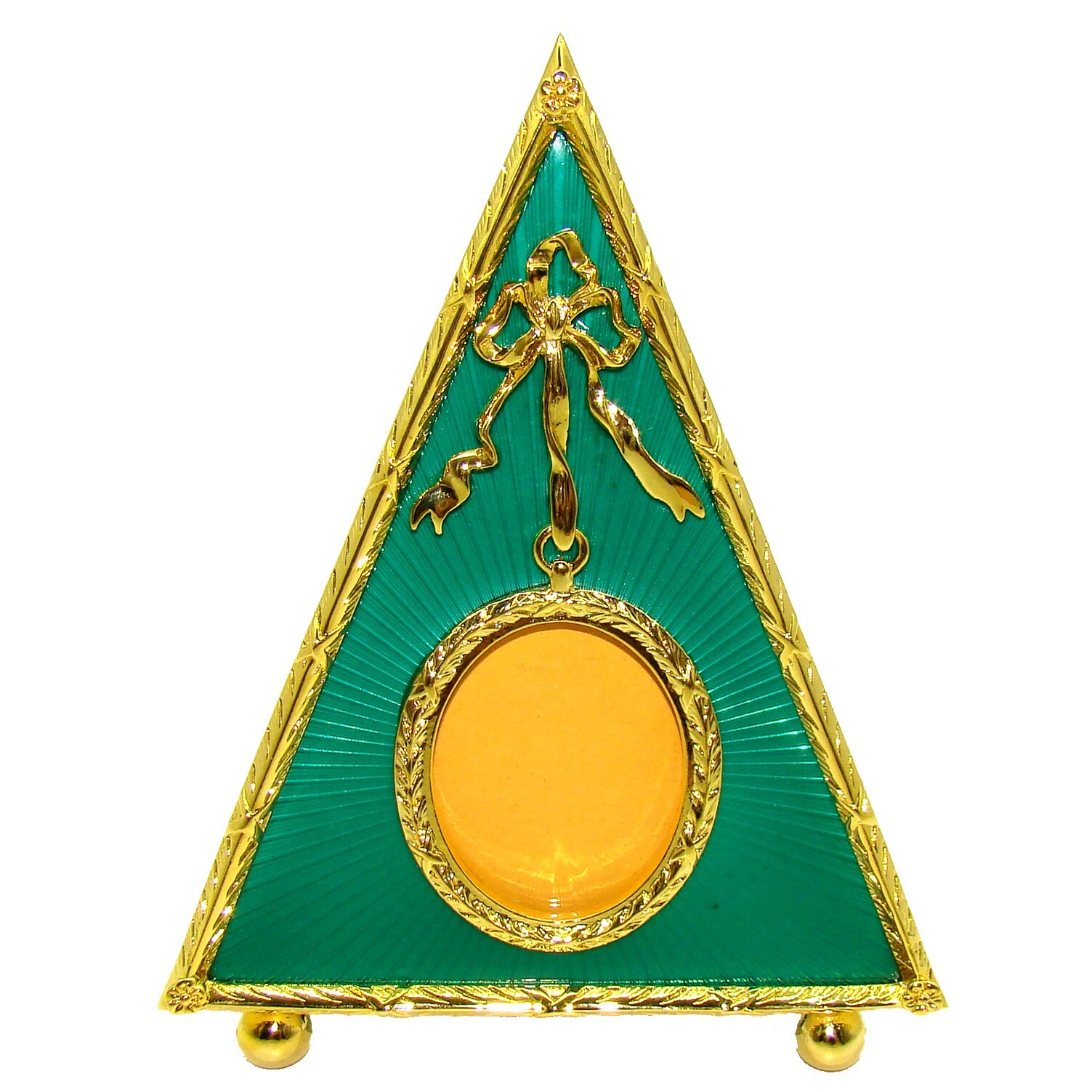 Cadre photographique style Fabergé triangulaire pour briser la monotonie de vos cadres