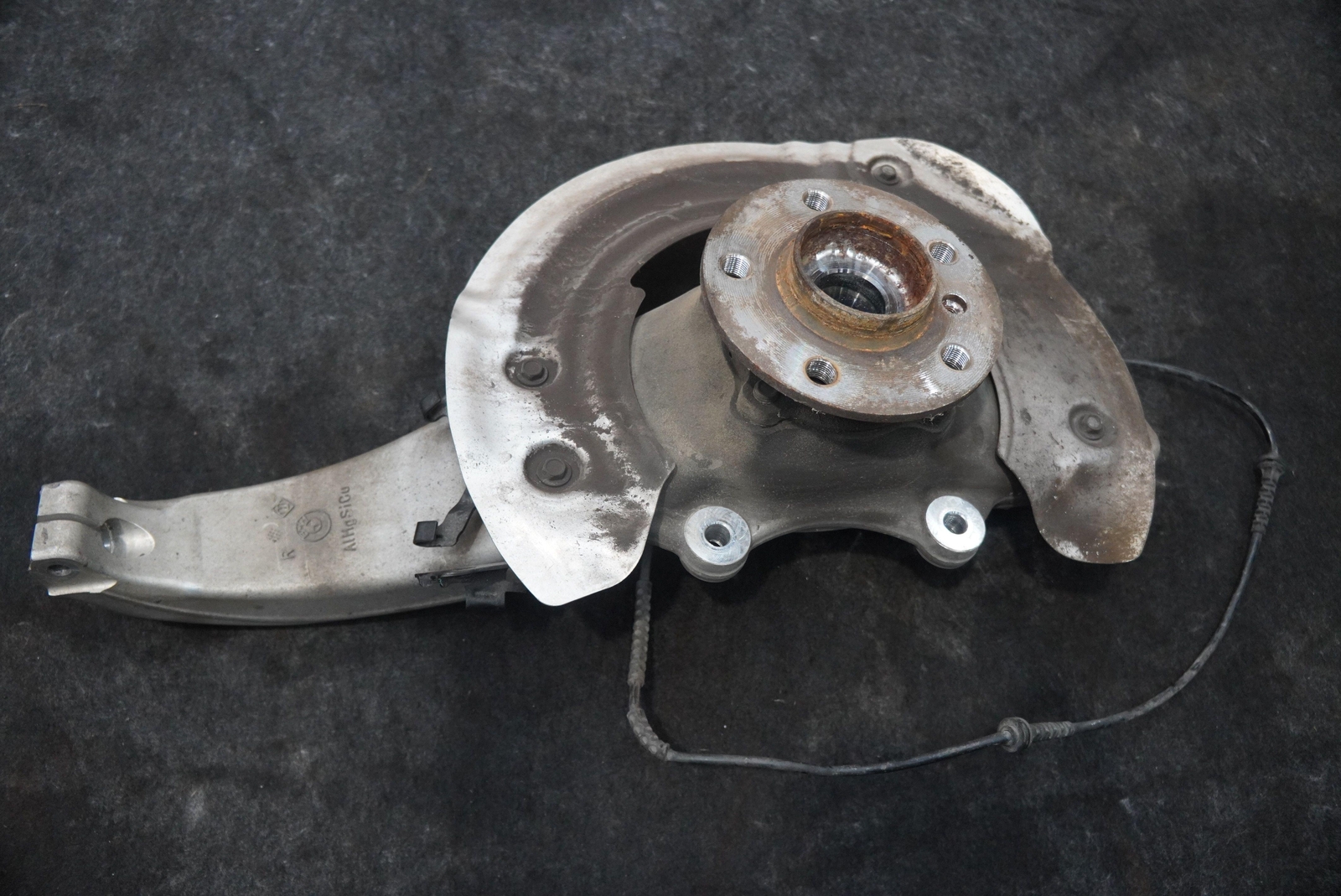 Front Right Spindle Knuckle Hub Wheel Bearing 31216858214 OEM BMW i8 2014-19