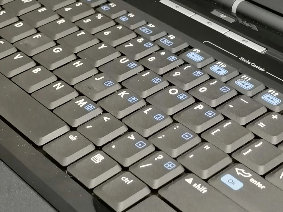 FOR PARTS 15.4" HP Pavilion dv4230us (Celeron M 380/NO RAM/NO HDD) - Image 4 of 4