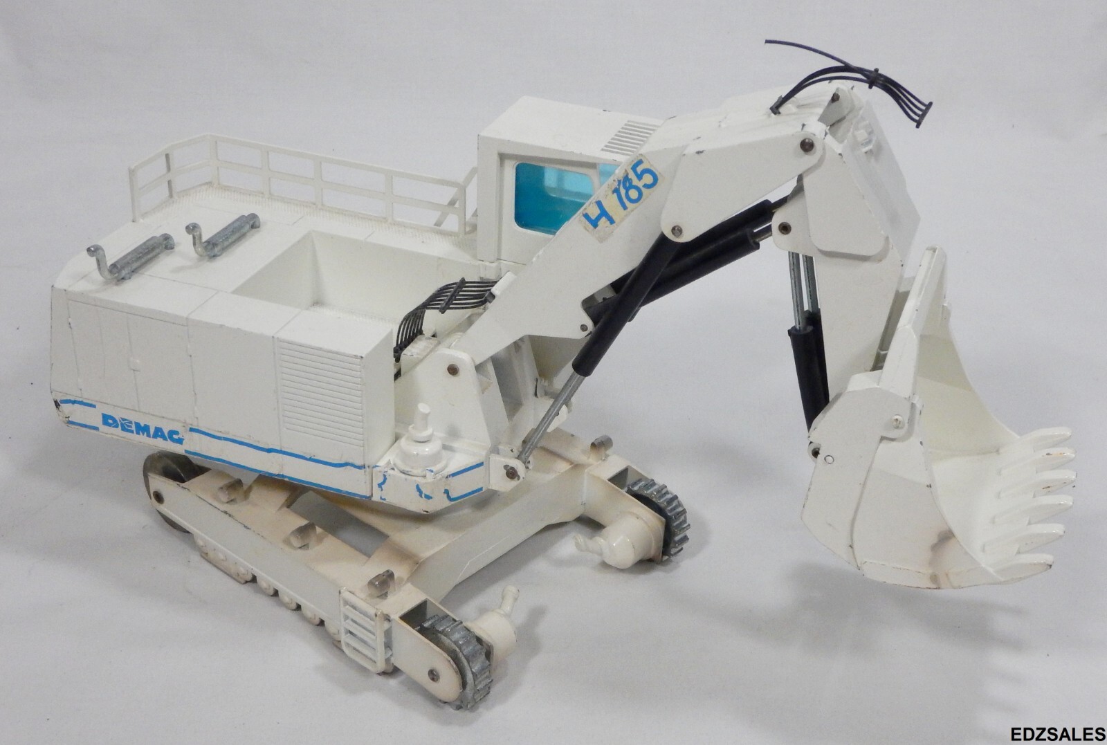 NZG 860 1 Liebherr R 9400 Excavatrice Pelles sur Chenilles 1:50 Neuf Ovp 8601 eB