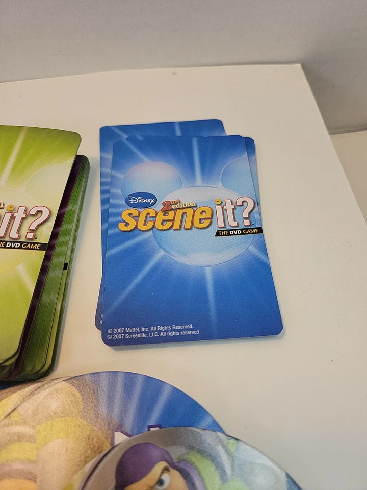 Scene It Disney 2da Edición DVD Juego de Mesa Tarjetas de Repuesto Buzz - C2 Foto 4 de 4