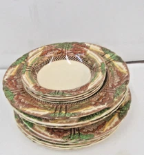 ENGLANDS COUNTRYSIDE NO TRIM MYOTT STAFFORDSHIRE CHECKER BAND 14 PIECES