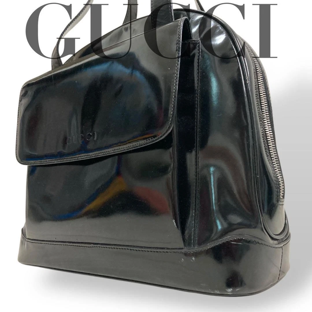 Gucci borsa a tracolla vintage in pelle verniciata logo in rilievo nero dal Giappone