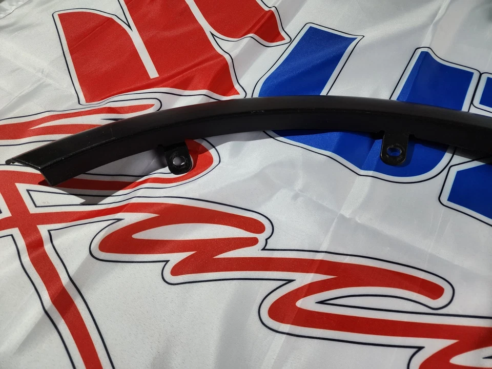 07-13 Suzuki SX4 rueda delantera lado del conductor moldura guardabarros acampanado LH OEM Foto 4 de 4