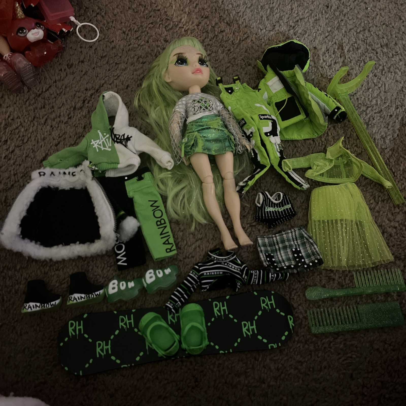 Rainbow High Jade Hunter Slime Shimmer Fashion Doll with Outfit and Accessories