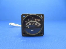 Cessna 310 / 310I Garwin OAT Gauge w/ Connector P/N CM2628-L1 TESTED (0925-146)