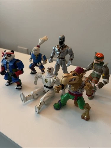 Lot of Vintage 1990s Playmates TMNT (Teenage Mutant Ninja Turtles) Figures