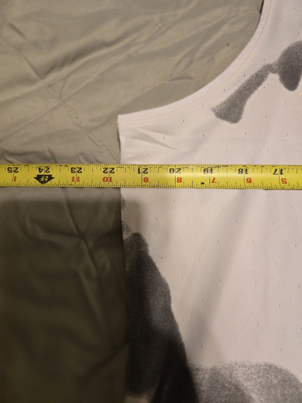 Nike Dri-FIT ADV Aeroswift Run Division Pinnacle Tank White Men Large DX0845-030 thumbnail 6