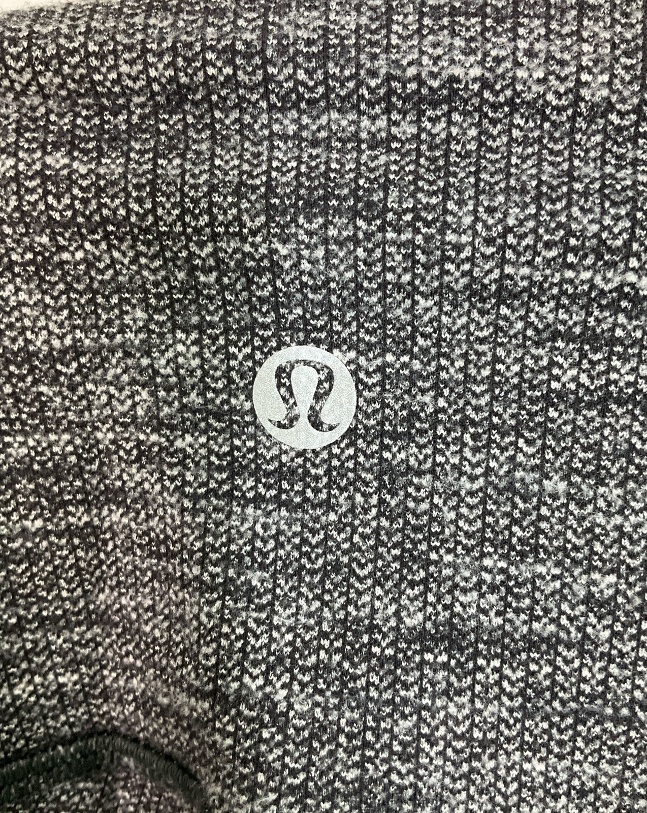 Lululemon Heather Gray Patterned Cropped Leggings… - image 3