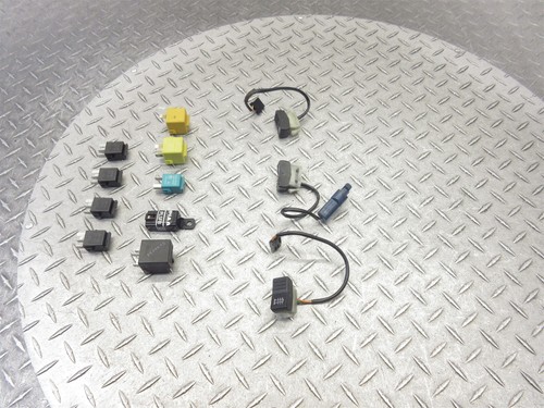 1996 96-01 BMW R1100RT R1100 RT Assorted Electrical Relay Fuse Misc Hazard Light - Picture 8 of 17