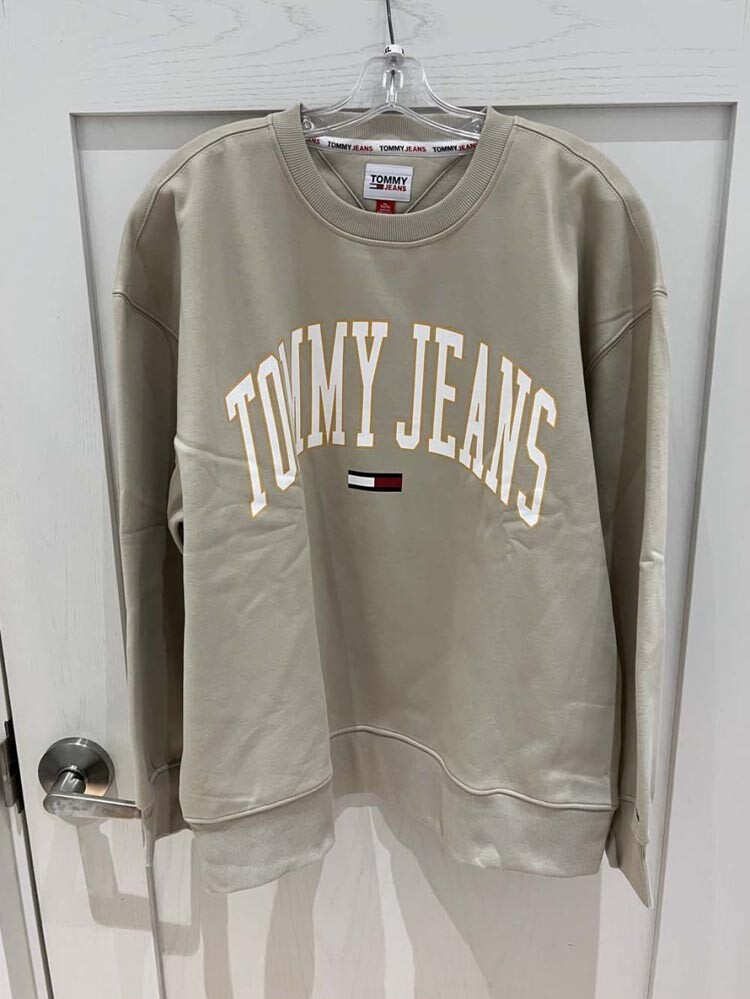 NWT Mens Tommy Jeans Hilfiger Oversized Pullover Fleece Logo NWT Mens Tommy Jeans Hilfiger Oversized Pullover Fleece Logo