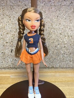 Bratz Play Sportz Slammin' Soccer Yasmin Doll W Braids, Top, Skirt