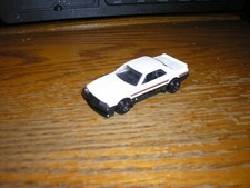 Bella Hot Wheels Nissan Skyline R30 Street auto da corsa bianca SPEDIZIONE GRATUITA