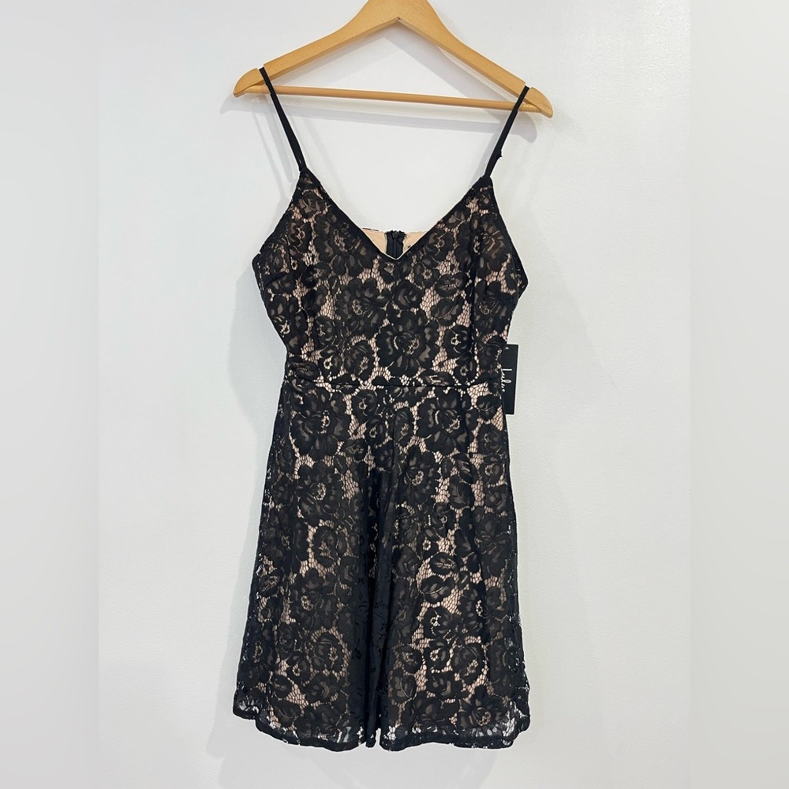 New Lulus Monique Black and Nude Lace Skater Dress Size Large