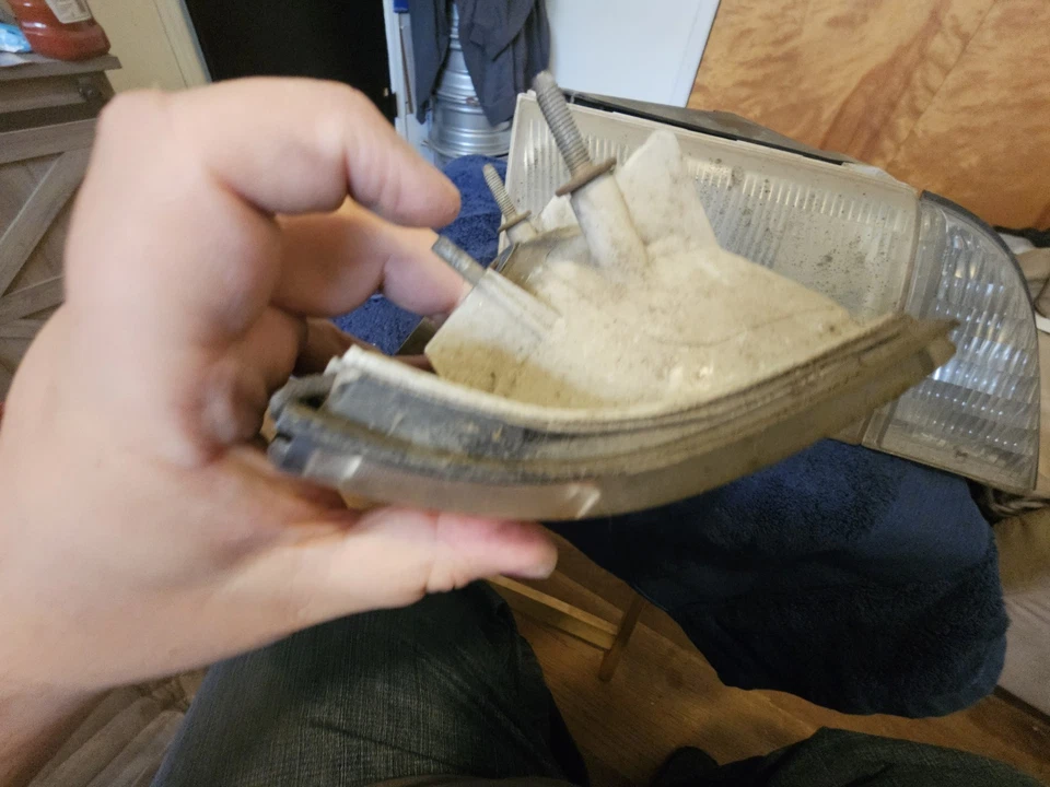 1987 - 1988 年福特雷鸟车头灯乘客侧 — 第 4/4 张图片