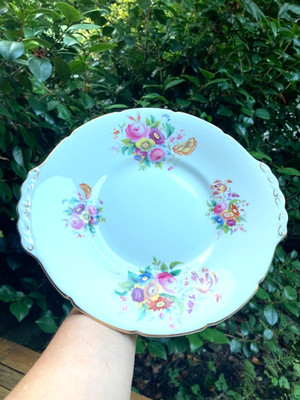 Vintage Coalport Junetime Kuchen- oder Brotteller signiert D Capey Frühlingsblumen sehr guter Zustand