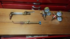 Victor J27 torch, ca1260 cutting attachment, regulators... etc