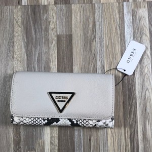 Guess-marisole-slim-clutch-box-stone-multi-vs663751-NWT