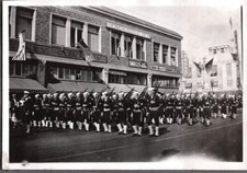 OLD PHOTOGRAPH PARADE AD SIGNS LONG BEACH CALIFORNIA PAYNESVILLE MINNESOTA PHOTO