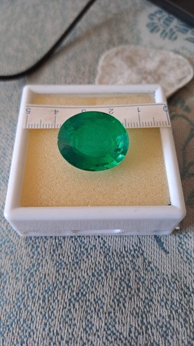 SMARAGD IM LABOR HERGESTELLT (doppelt) Karat 24,35 - Bild 3 von 3