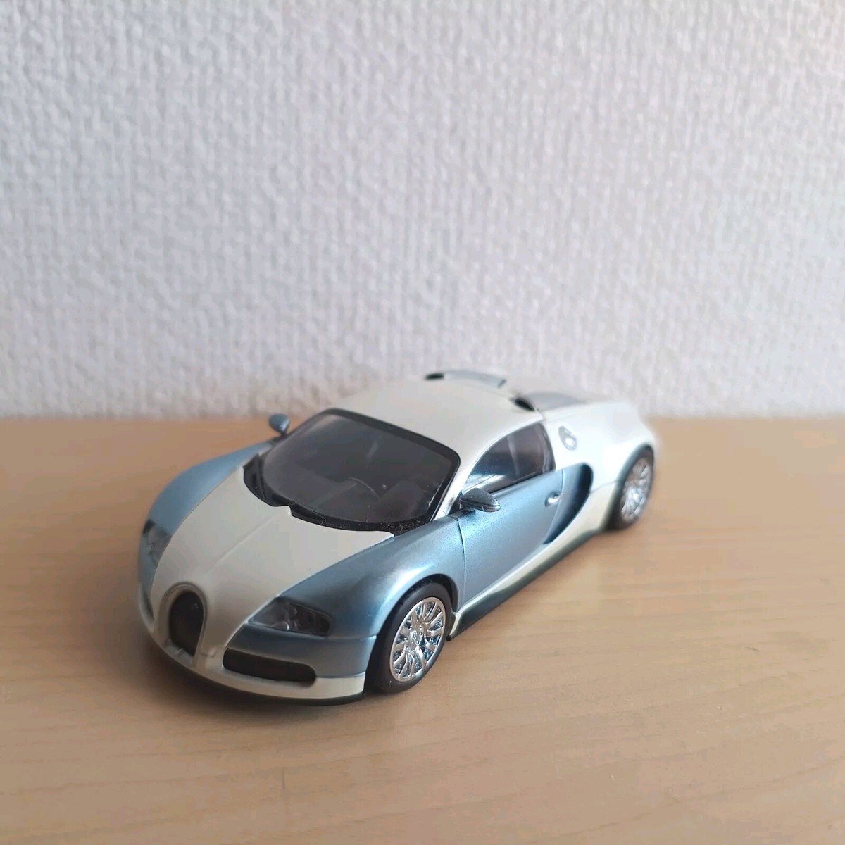 ミニカー BUGATTI VEYRON s-l1200.jpg