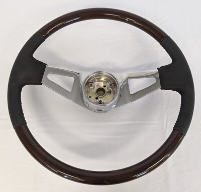 Damaged Western Star 18'' Woodgrain/Leather Steering Wheel - P/N  A14-18546-000