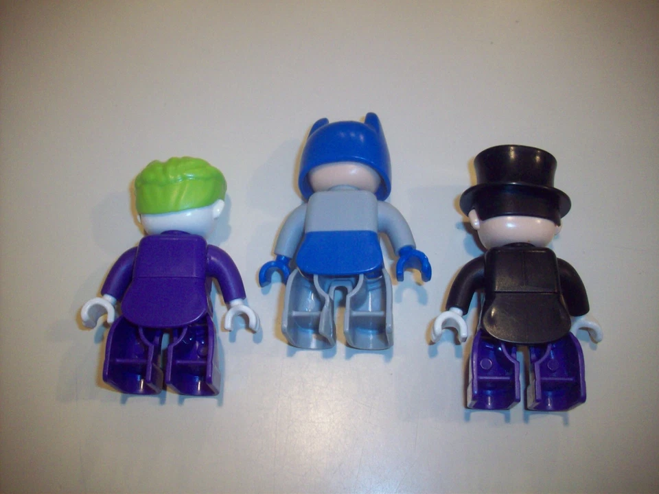 Фигурка Бэтмена LEGO Duplo синий и серый костюм с пингвином и джокером - Изображение 2 из 2