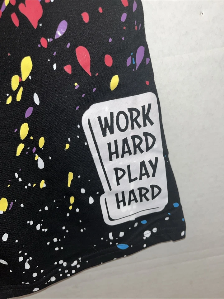 NUEVO Pantalones Cortos Negros Galaxy By Harvick Salpicaduras de Pintura JUGAR TRABAJO DURO Talla Grande Foto 2 de 4