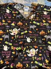 SB Scrubs Sz M Ladies Graphic Halloween V-Neck Short Sleeve Pullover Top