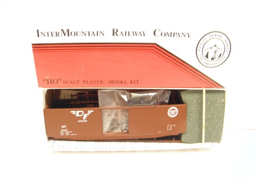 INTERMOUNTAIN 50' SD BOXCAR - MISSOURI PACIFIC - MP #82427-ESCALA HO-KIT | Zustand: New