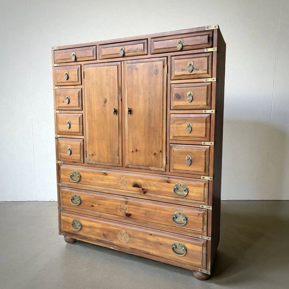 Cajonera vintage de campaña de pino Henredon - Envío GRATIS Foto 2 de 4