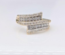 Bague or ornée de 5 Lignes de Diamants Or 750 Millième (18 CT) 4,28g