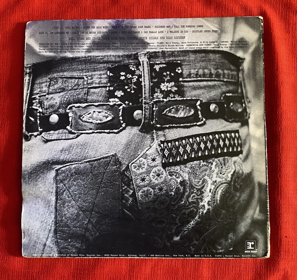 Lot of 2 Neil Young Vinyl Records Landing on Water / After the Gold Rush LP - Image 2 of 4