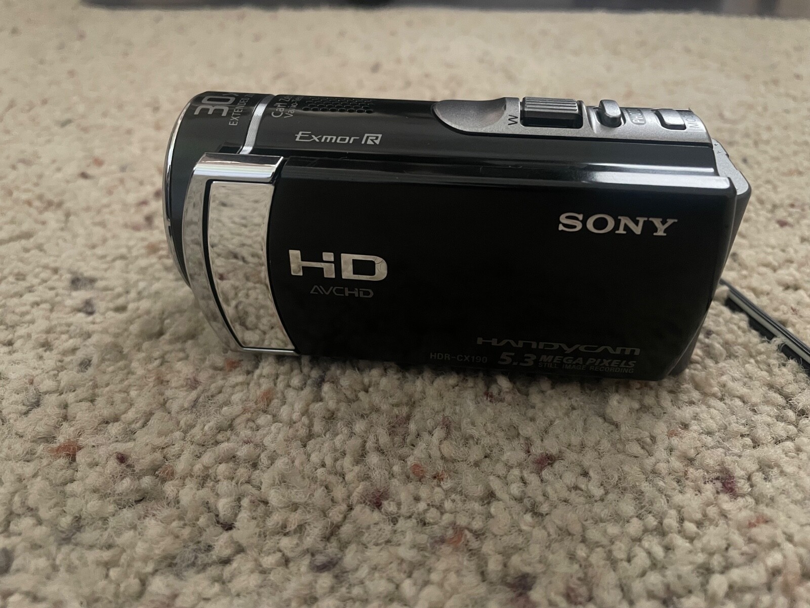 Sony HDR-CX190 Handycam Camcorder for Parts or Repair Only-image