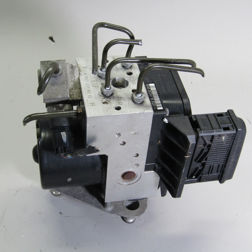 Bomba de freno hidráulica antibloqueo ABS 2000-2003 Mercedes CLK320 OEM W208 CLK430 Foto 2 de 4