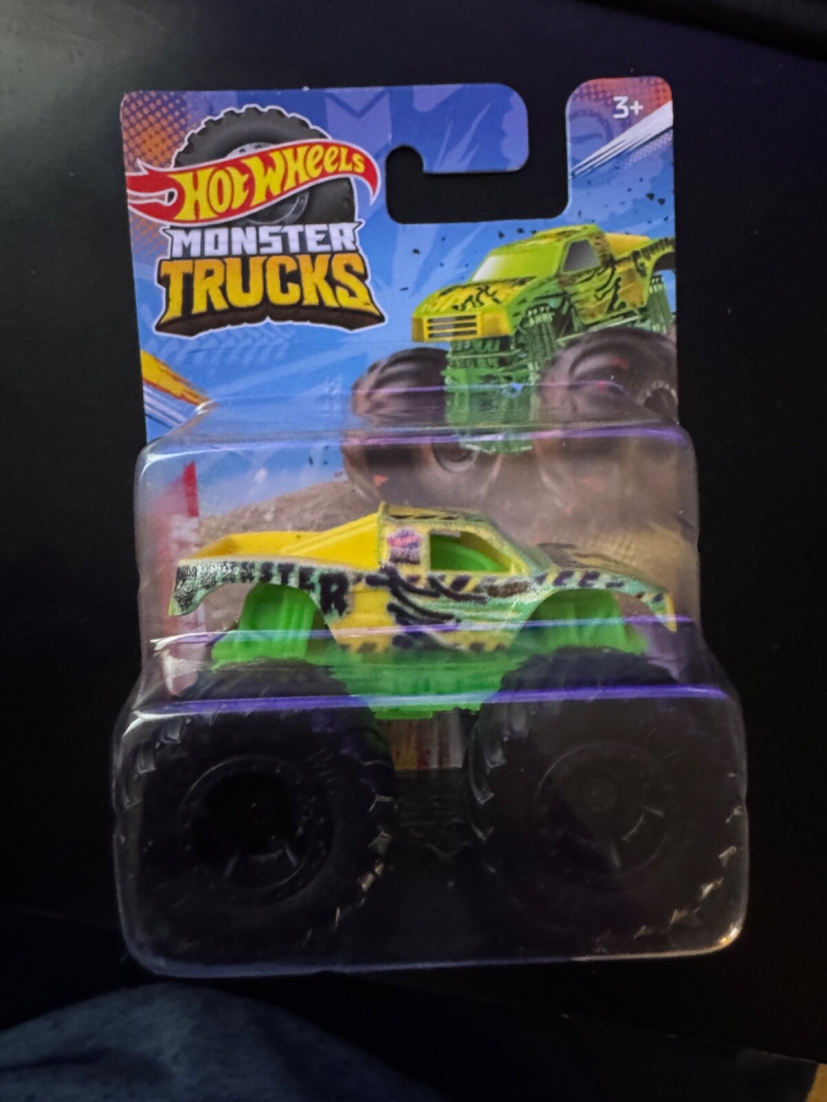 HOT WHEELS MONSTER TRUCKS 