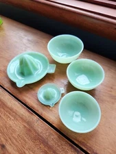 Jadeite Glass Stacy Marie childs nesting bowls, 2 Barnes Reamers