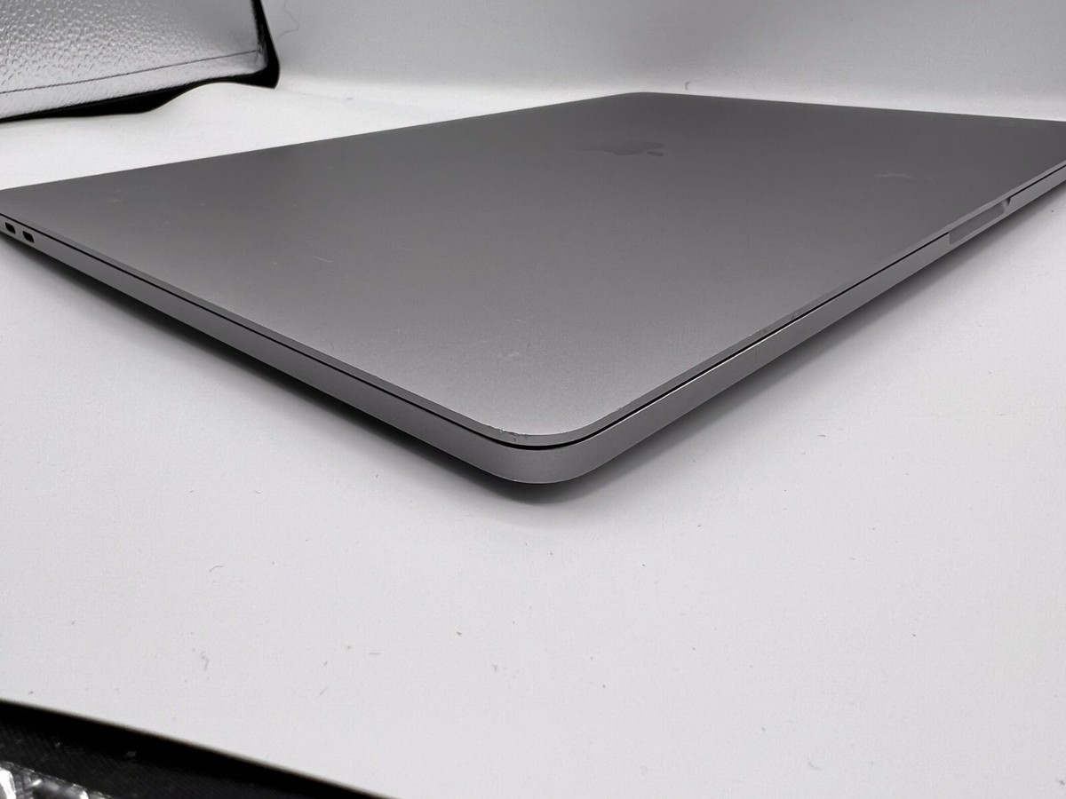 Apple MacBook Pro A1990 15