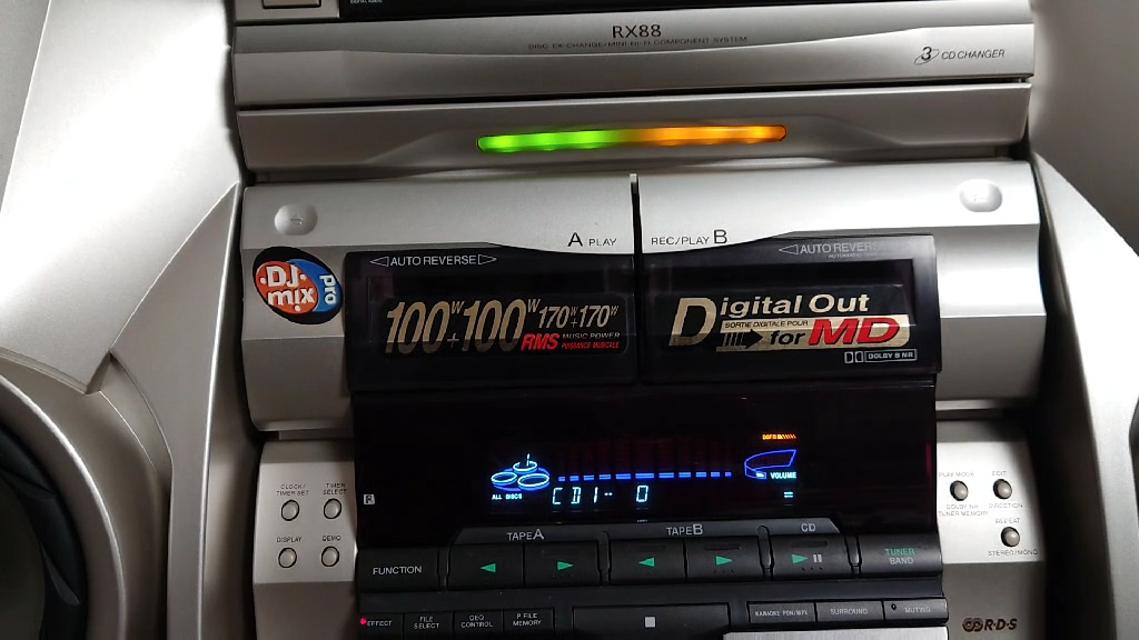 Sony Audio System MHC-RX88 & speakers SS-RX88 340 Watt Total Sony Audio System MHC-RX88 & speakers SS-RX88 340 Watt Total