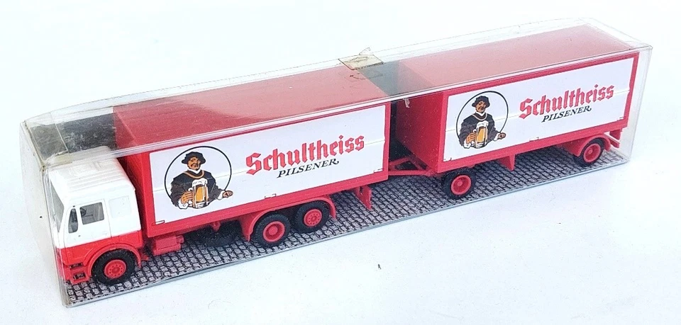 ALBEDO 1:87 - MB NG LKW “Schultheiss Pilsener” - Immagine 2 di 3