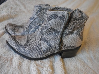 coconut snakeskin shoes